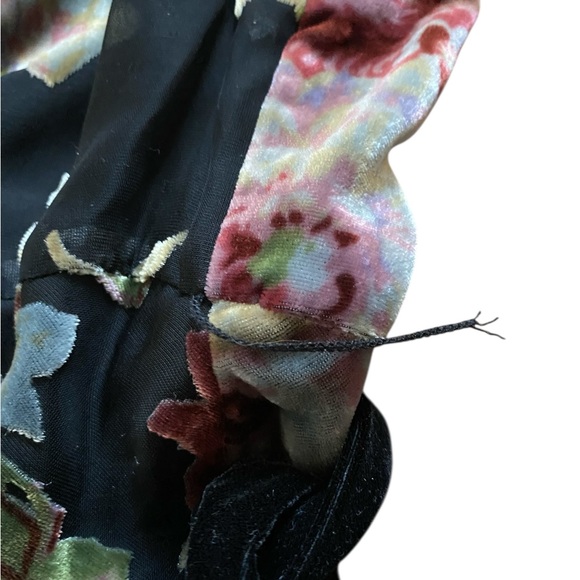 Zara Black Dress with Floral Accents - Picture 11 of 12